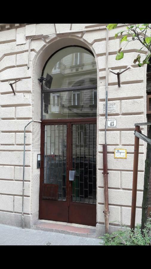 Prime Park Apartment Budapeste Exterior foto